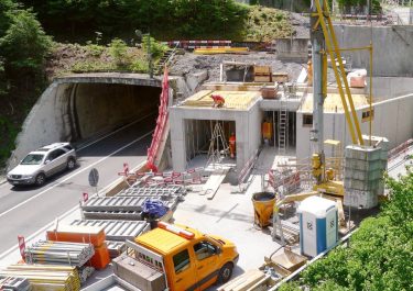 Der Tunnel Giessbach wurde mit einer Tunnel-zentrale aus-gestattet.