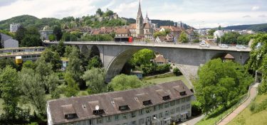 Die Hochbrücke in Baden stammt aus den Jahren 1925/26. Jetzt muss sie saniert werden.