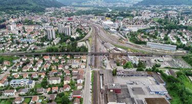 Westen (Seite Aarau) Richtung Osten (Seite Bahnhof Brugg) gesehen