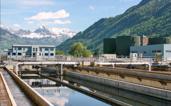 Die Wasserversorgung und die Reinigung der Abwässer benötigen eine speziﬁsche Infrastruktur.