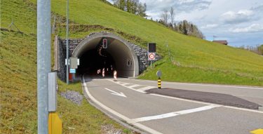 Nach rund 23 Jahren Betrieb musste der 1100 Meter lange Tunnel saniert werden.