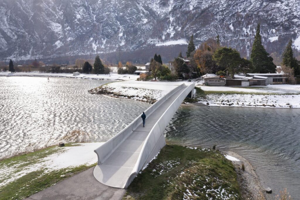 Die neue Passerelle du Rosel bei Martigny (VS) besteht aus Ultra-Hochleistungs-Faserverbundbeton. (Foto: Betonsuisse)