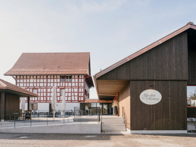 Im Neubau sind die neue Gastronomieküche und ein Veranstaltungssaal untergebracht. (Foto: Till Forrer)