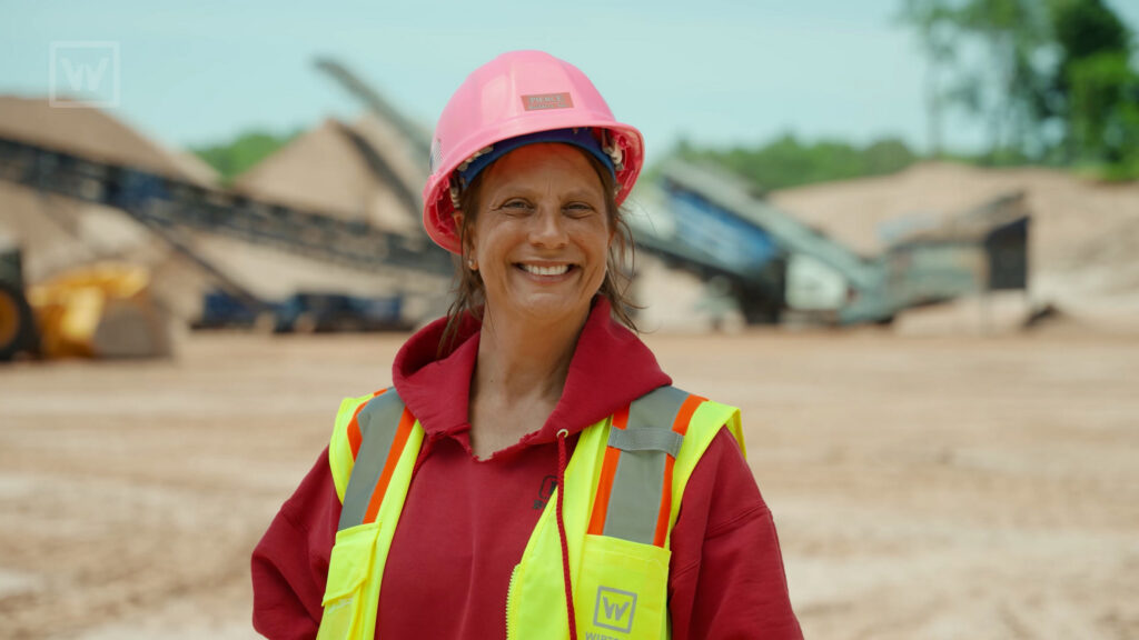 Gruben-Inhaberin Alescia Pierce ist von den Kleemann-Anlagen entzückt. (Foto: pd)