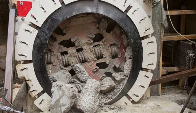 Durchstich Zielschacht Industriestrasse. (Foto: Tincan)