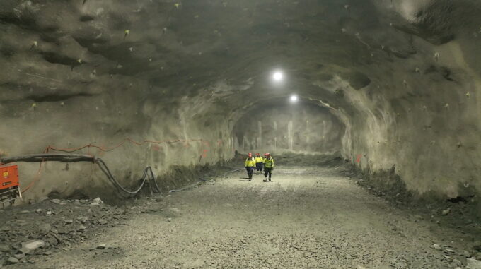 Blick auf die Ortsbrust: 2033 soll wieder Land in Sicht sein. Die erste Sprengladung detonierte 2023 (Foto: Tsurumi).