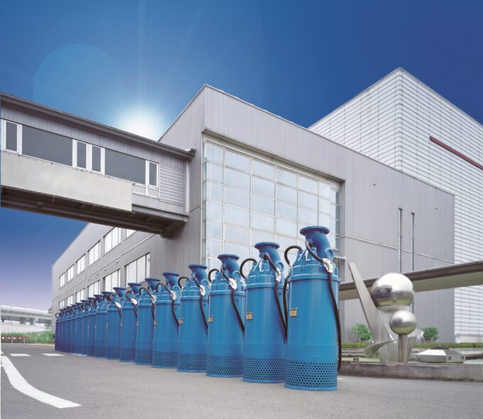 Kein anderer Hersteller liefert mehrstufige Aggregate mit grösserer Leistung. Das Spitzenmodell LH 4110W schafft 216 Meter Förderhöhe (Foto: Tsurumi).