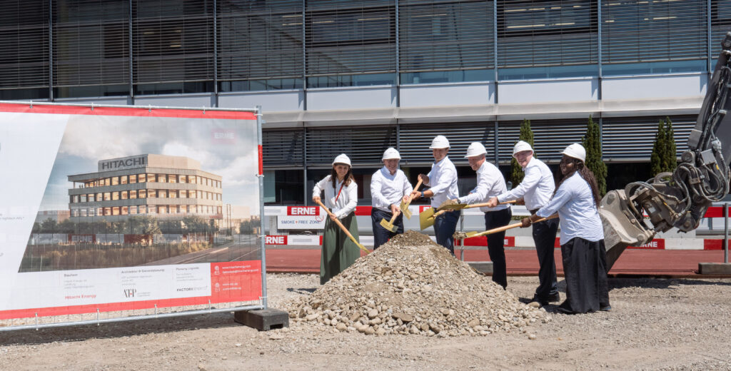 v. l. n. r.: ATP-Architektin Natalie Schwarzer, Managing Director Dr. Rainer Käsmaier, Andreas Schmid, Bürgermeister von Lenzburg, CEO Niklas Persson, Country Managing Director Pascal Daleiden und Projektleiterin OgheneFego Peters.