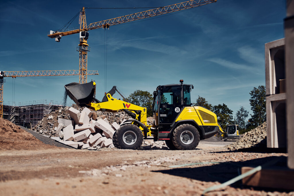 Hohe Leistung, schnelle Transportfahrten und intuitive Bedienung machen den WL 950p zum produktiven Hilfsmittel auf allen Baustellen.